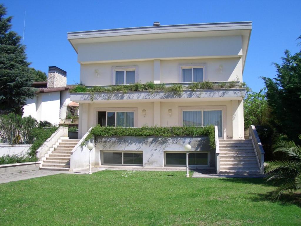 Villa Luxury Roma Marco Simone Buitenkant foto